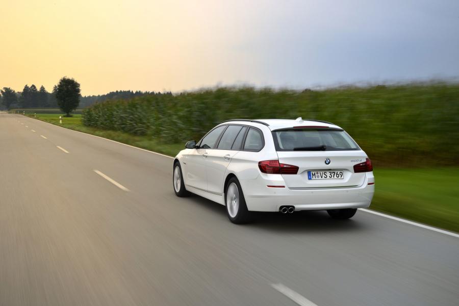  BMW 520d Touring 2014 года  (фото 29 из 46)